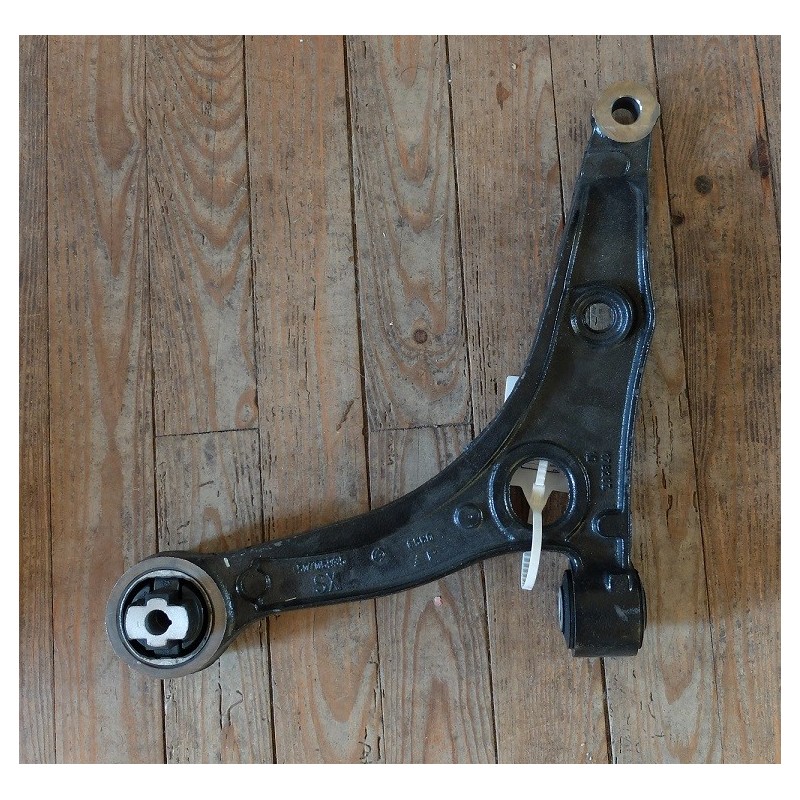 Braccio sinistro sospenzione - Fiat Ducato (2006 - 2014)