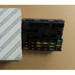 Fuse box - Alfa Romeo 156 (2001 - 2005)